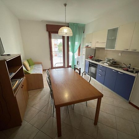 Residence Astor - Agenzia Cocal Каорле Экстерьер фото