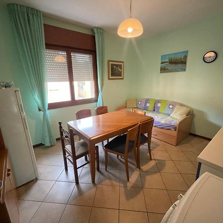 Residence Astor - Agenzia Cocal Каорле Экстерьер фото